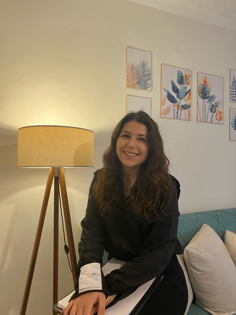 Nilsu Bıkmaz danışmanlık odasında